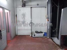 Local comercial en venta en Basauri, Basauri photo 0