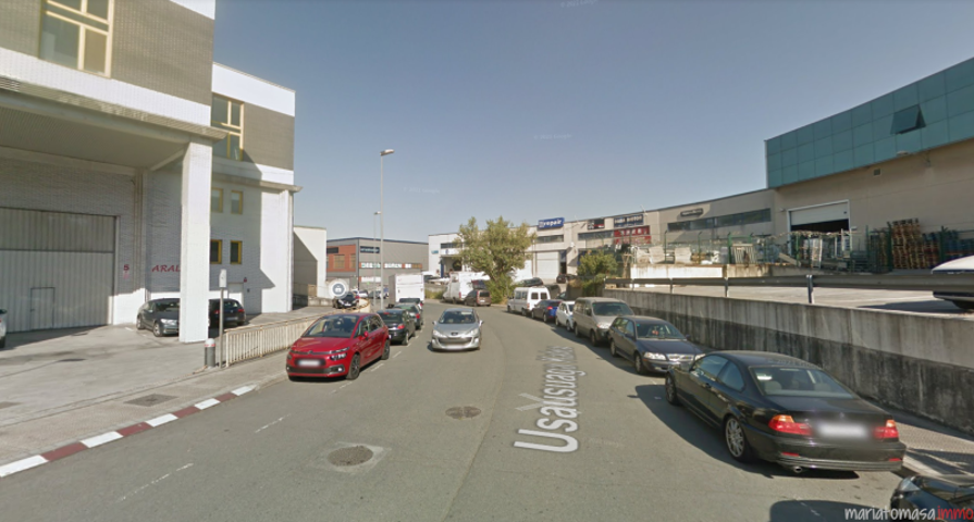 Nave industrial en venta en Basauri, Basauri photo 0