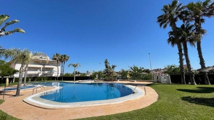 Apartamento en venta en Pilar de la Horadada photo 0