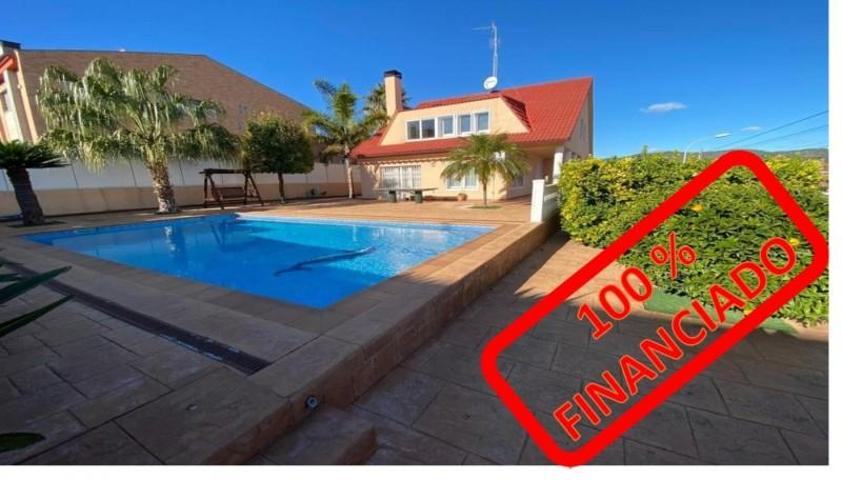 Chalet en venta en El Vendrell, Mas levi photo 0