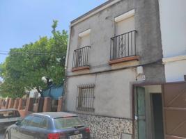 Adosada en venta en Villamartin, Villamartín photo 0