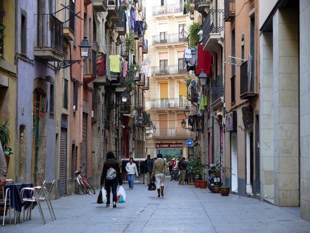 Piso en venta en Barcelona, El Raval photo 0