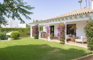 Chalet en venta en Benahavís, Paraiso Alto photo 0
