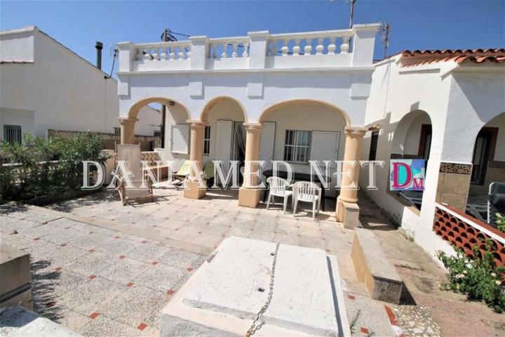 Adosada en venta en Denia, Deveses Playa photo 0