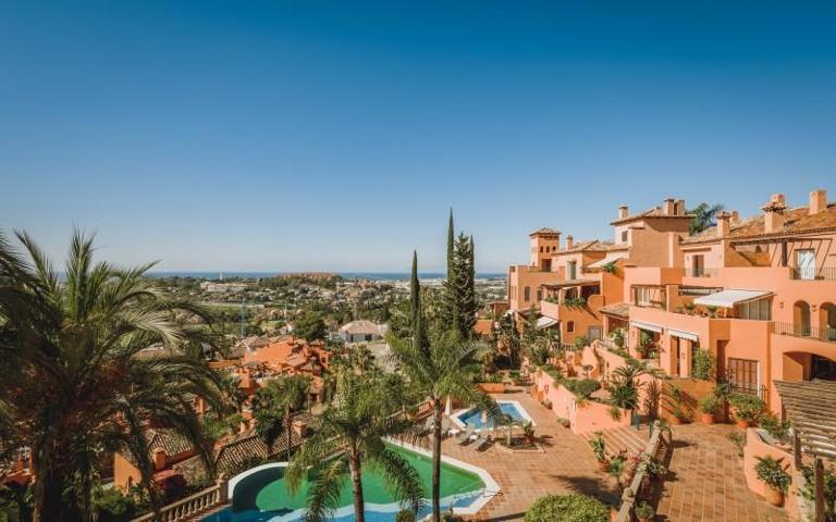 Duplex en venta en Marbella, Nueva Andalucia - Les Belvederes photo 0