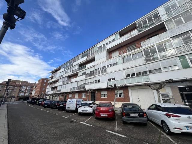 Piso en venta en Palencia photo 0
