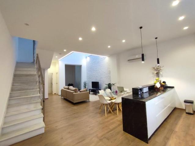 Adosada en venta en Fuengirola, Centro photo 0