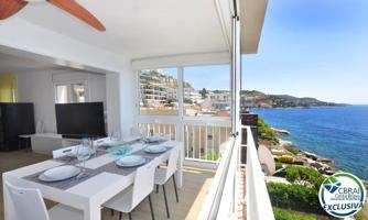 Apartamento en venta en Roses, Far photo 0