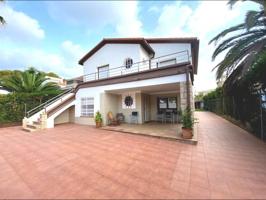 Chalet en venta en El Vendrell, COMA-RUGA photo 0
