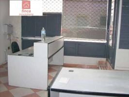 Local comercial en venta en Montijo, CENTRO photo 0