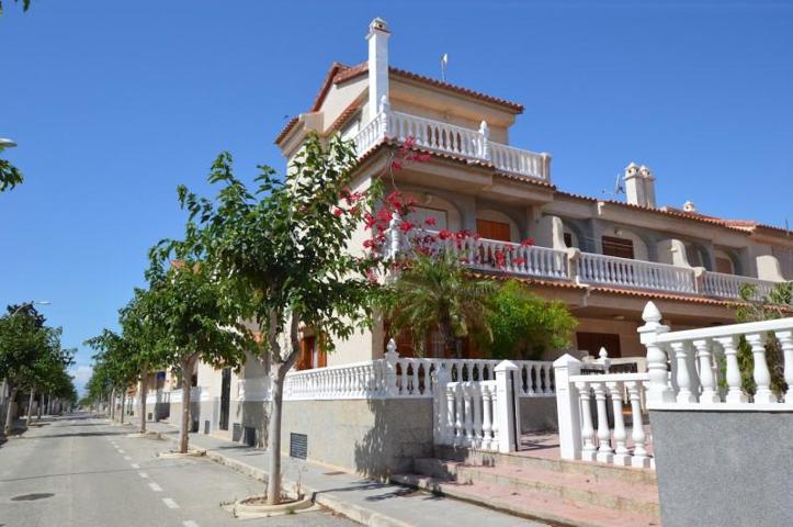 Adosada en venta en Pilar de la Horadada, Torre de la Horadada photo 0