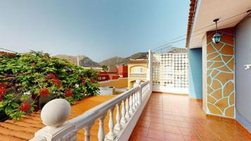 Chalet en venta en Las Palmas de Gran Canaria, Tafira photo 0