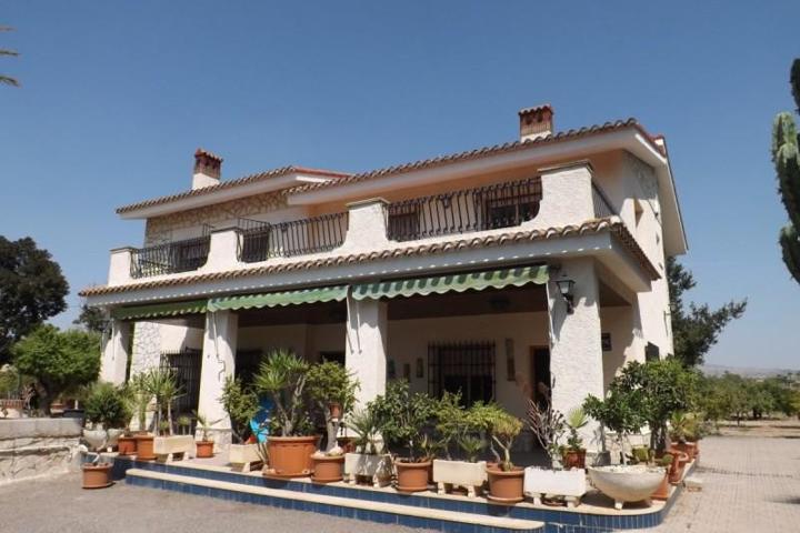 Chalet en venta en Elche, Algoda photo 0