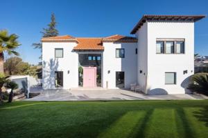 Chalet en venta en Peligros, Monteluz photo 0