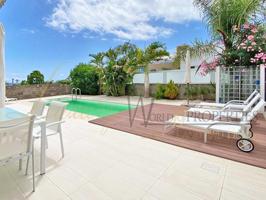 Chalet en venta en Adeje, Calle Bischosfshofen, 38660 photo 0