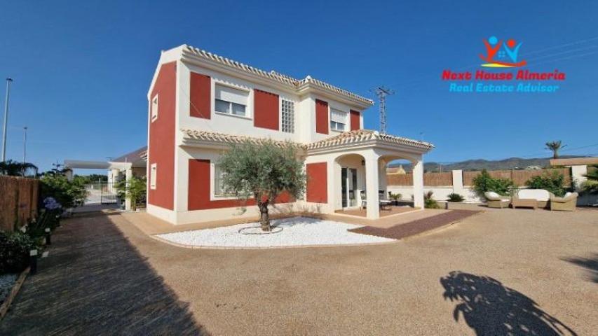 Chalet en venta en Lorca, Lorca photo 0