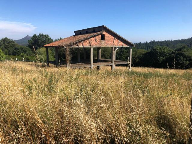 Terreno en venta en Santiago de Compostela, Santiago De Compostela photo 0