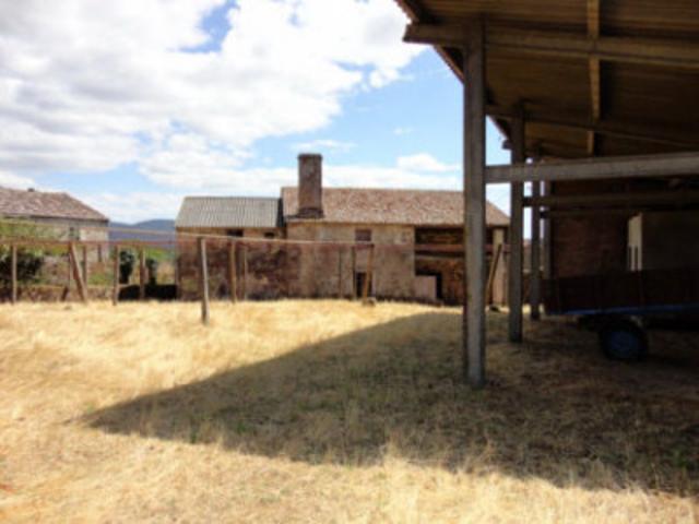 Casa en venta en Brion, Brion photo 0