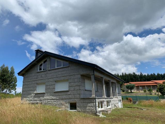 Chalet en venta en Teo, Calo photo 0