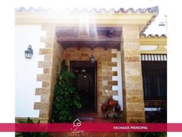 Casa en venta en Chiclana de la Frontera, El campito photo 0