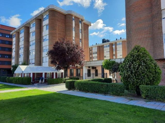 Piso en venta en Palencia photo 0