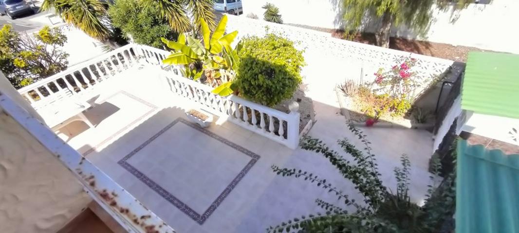 Casa en venta en Arona, Playa de LAs Americas photo 0