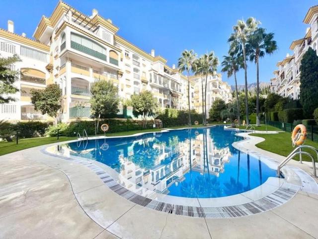 Duplex en venta en Marbella, Marbella Golden Mile - Costa Nagüeles II photo 0