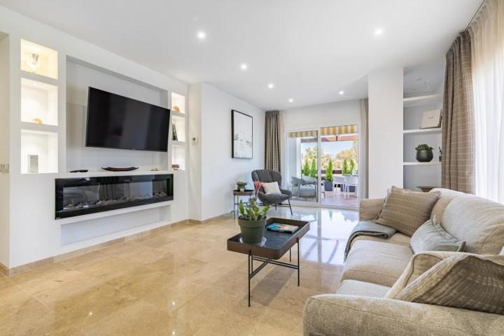 Duplex en venta en Marbella, Marbella Golden Mile - Las Lomas del Marbella Club photo 0