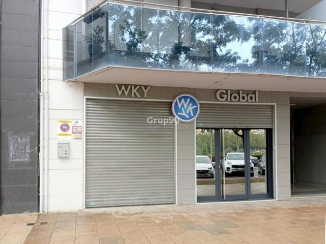 Local comercial en venta en Lleida, LLEIDA photo 0