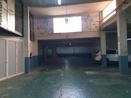 Garaje en venta en Sant Feliu de Llobregat, Les Roses - Castellbell photo 0