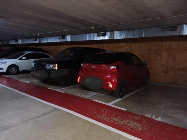 Parking en venta en L'Hospitalet de Llobregat, Pubilla cases photo 0