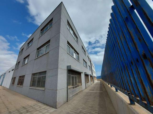 Local comercial en venta en Arrecife, Arrecife photo 0