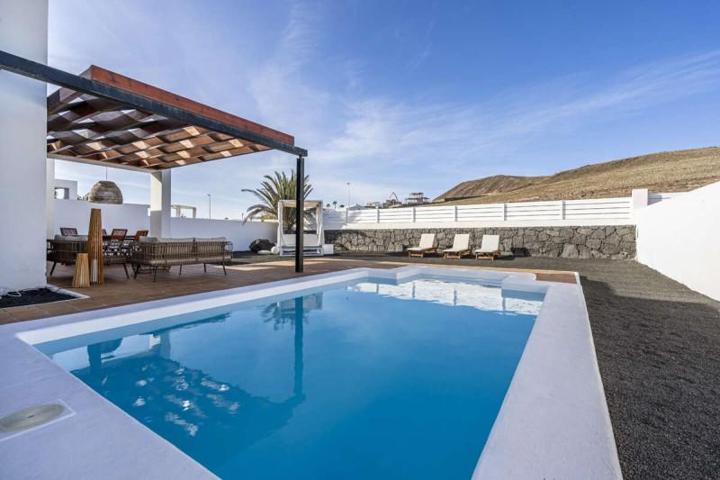 Chalet en venta en Yaiza, Playa Blanca photo 0