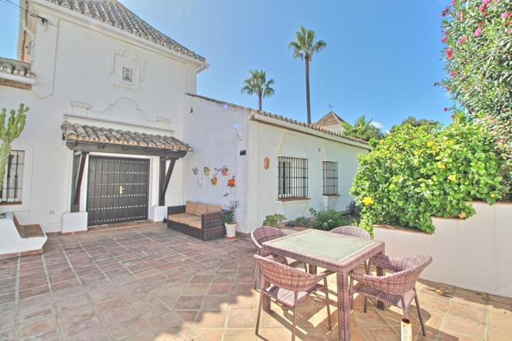 Chalet en venta en Manilva, LA PALOMA photo 0