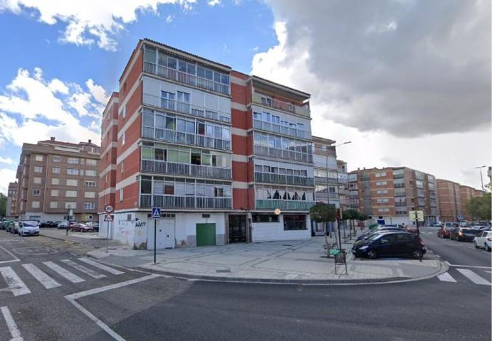 Piso en venta en Palencia photo 0