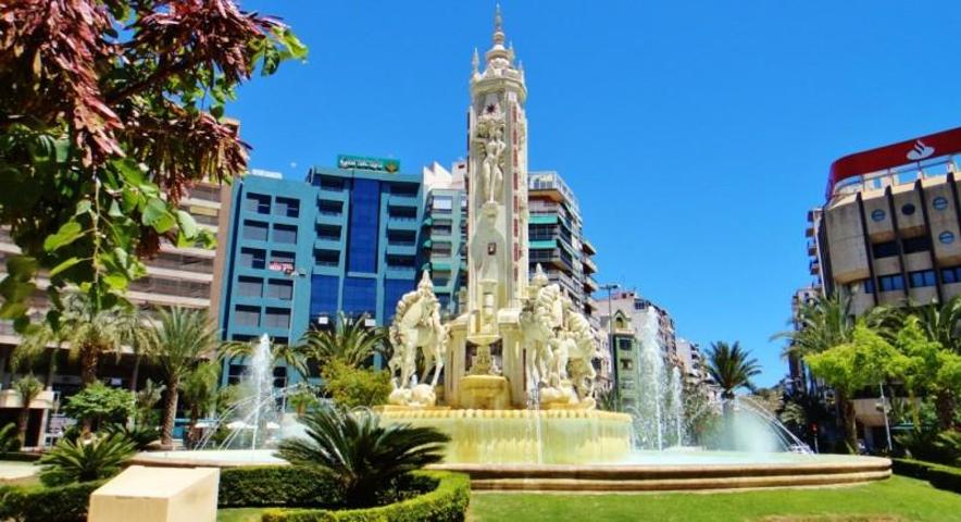 Local comercial en venta en Alicante, Centro photo 0