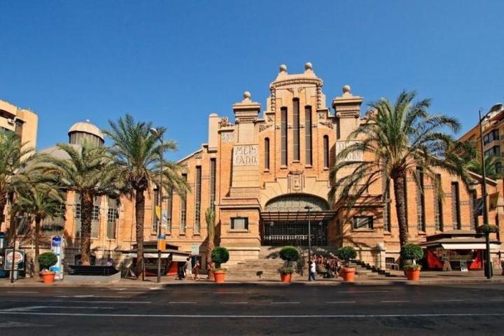 Local comercial en venta en Alicante, Centro photo 0