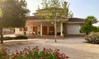 Chalet en venta en Elche photo 0