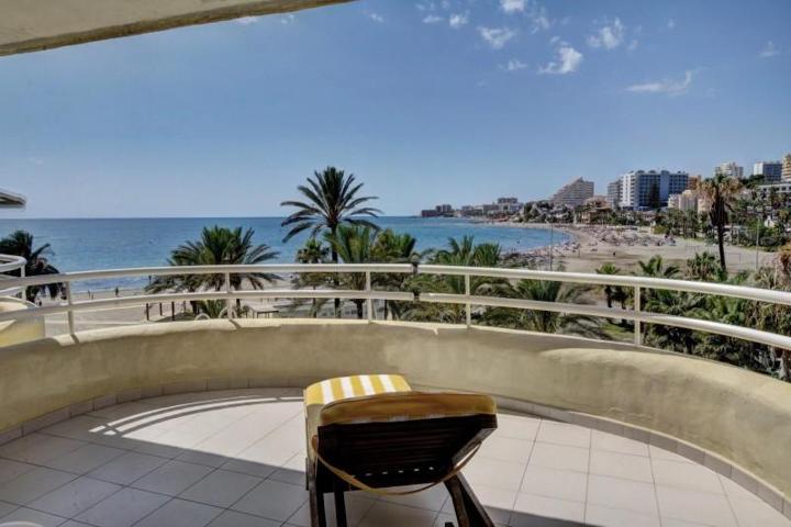 Atico Duplex en venta en Benalmádena, Puerto Marina photo 0