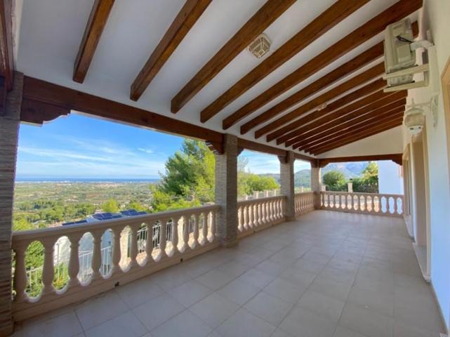 Chalet en venta en Pedreguer, La Sella photo 0