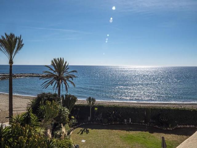 Apartamento en venta en Marbella, Marbella - Puerto Banus - La Herradura photo 0