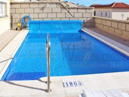 Chalet en venta en Adeje, Avenida Kurt Konrad Mayer, 38660 photo 0
