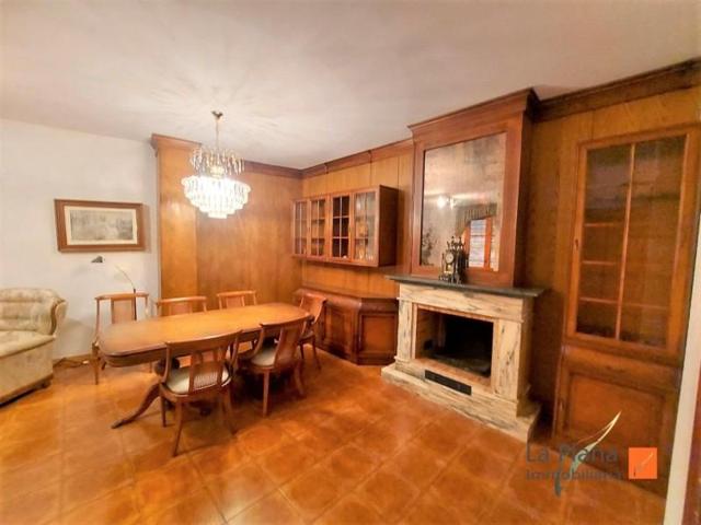 Edificio en venta en Tortosa, Centre photo 0