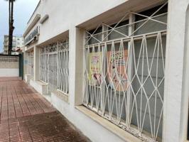 Local comercial en venta en Gandia, Safor photo 0