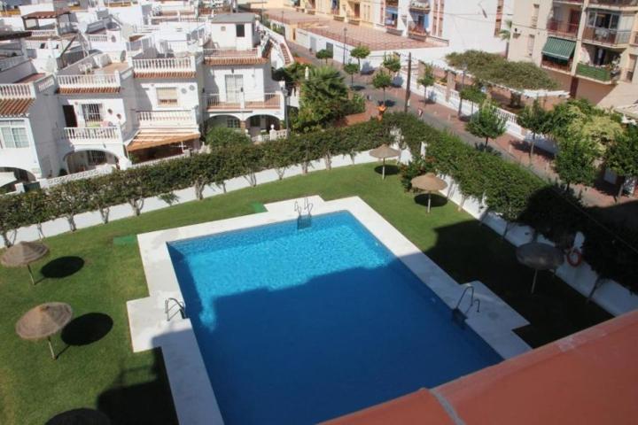 Apartamento en venta en Nerja, Playa Torrecilla photo 0