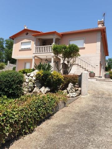 Chalet en venta en Pontecesures, Pontecesures photo 0