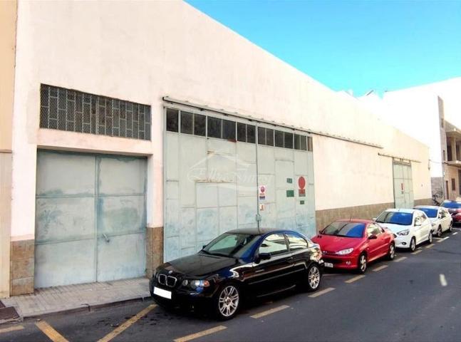 Local comercial en venta en Alcalá photo 0