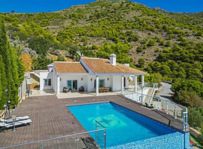 Chalet en venta en Mijas photo 0