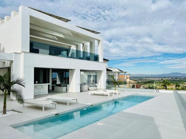 Chalet en venta en Rojales photo 0