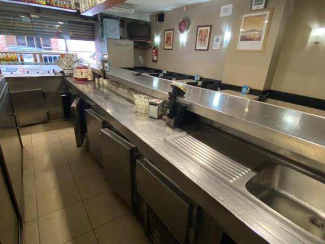 Local comercial en venta en Barberà del Vallès, Barberá del vallés photo 0